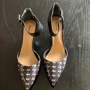 Pointed covered heels